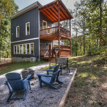 Brand New Modern Luxury Couples Fit For Royalty Villa